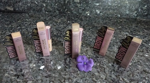 Too faced brow wig - , on